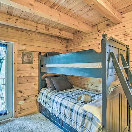 Resort Cabin With Fire Pit Golf, Hike And Play! Rothbury Buitenkant foto