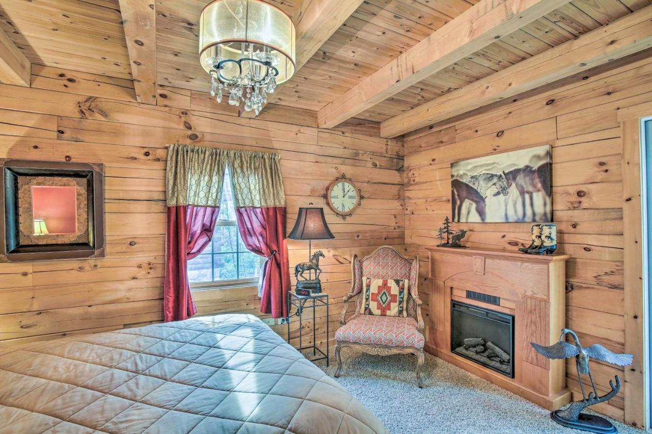 Resort Cabin With Fire Pit Golf, Hike And Play! Rothbury Buitenkant foto