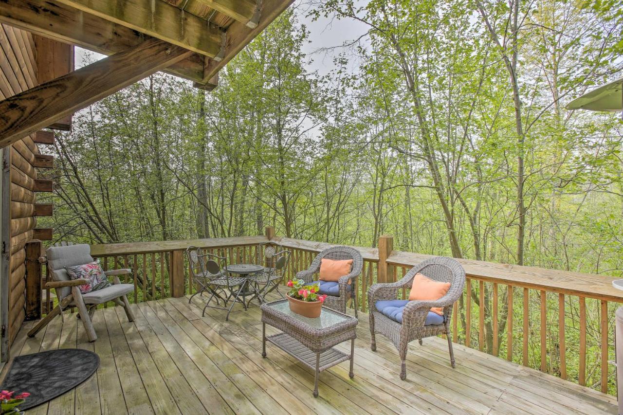 Resort Cabin With Fire Pit Golf, Hike And Play! Rothbury Buitenkant foto