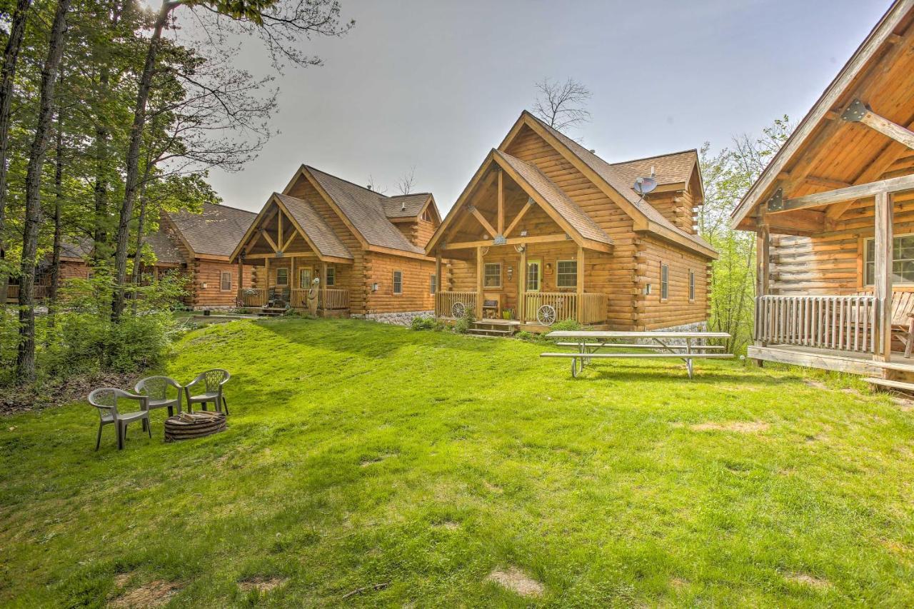 Resort Cabin With Fire Pit Golf, Hike And Play! Rothbury Buitenkant foto